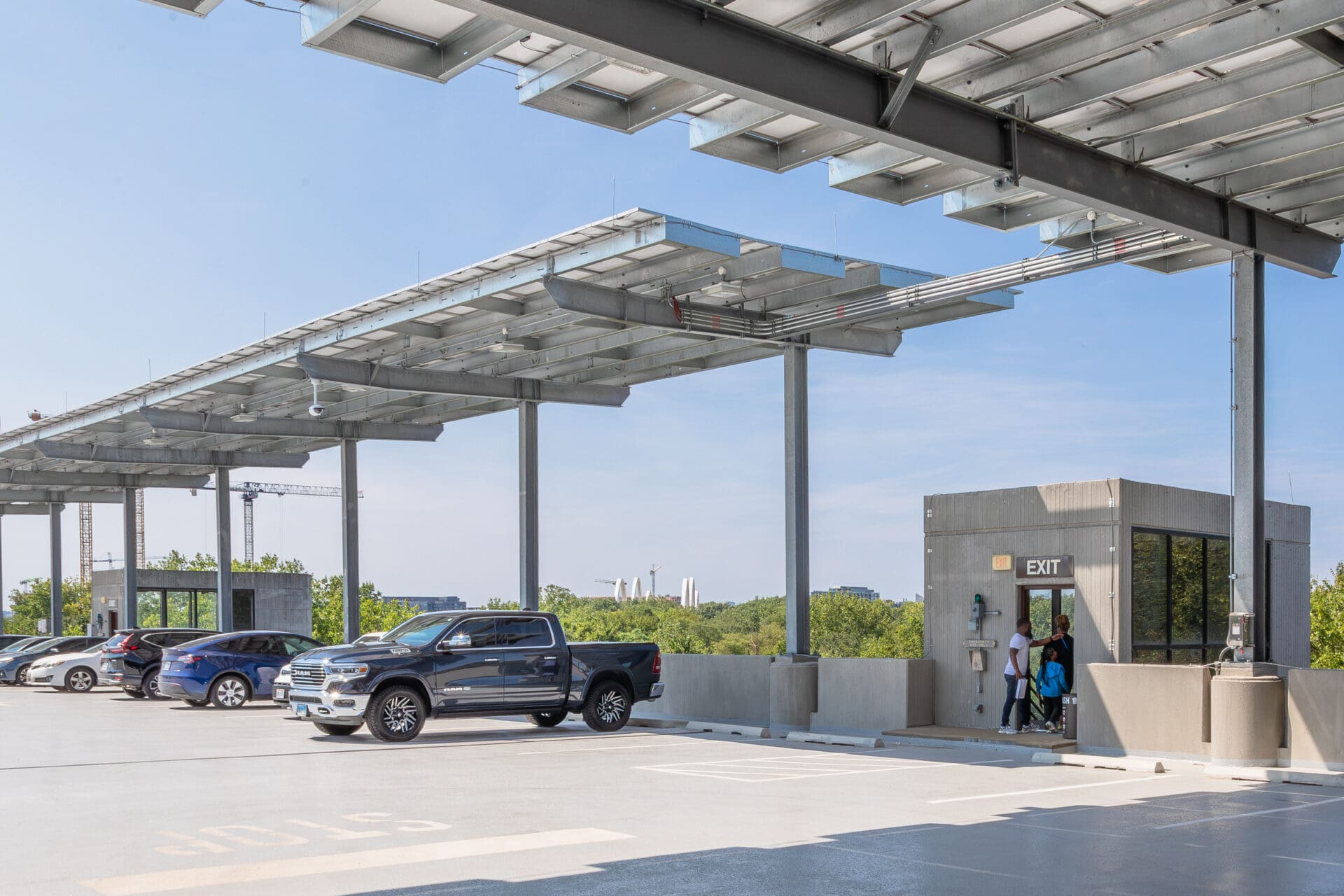 Project Spotlight: Washington Metropolitan Area Transit Authority (WMATA) Solar Carport Portfolio (Washington, D.C.)